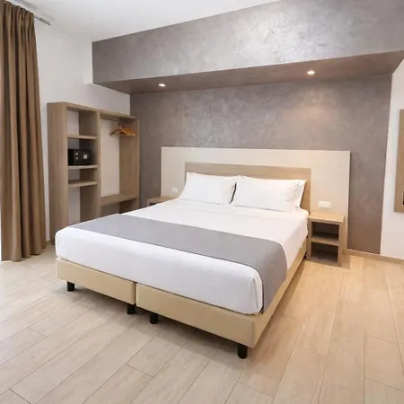 Hotel Luxor Florence-2
